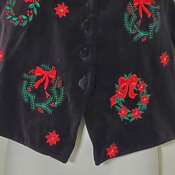 Karen Scott Vintage Women's Vest Top Small Black Velvet 90s Christmas Embroidery - Picture 3 of 8